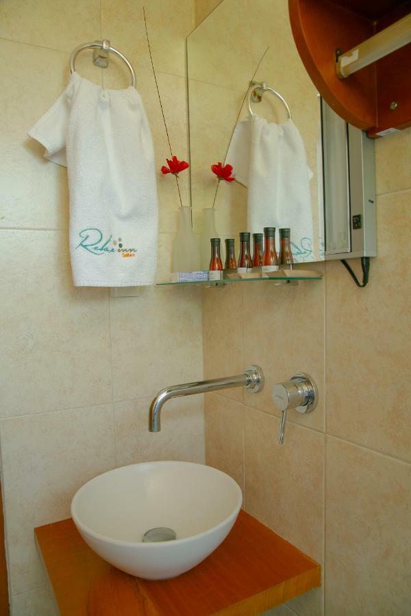 Relax Inn Suites San Andrés Tuxtla エクステリア 写真